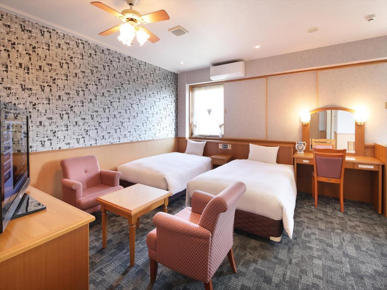 Green Rich Hotel Aso Kumamoto Airport Exterior foto